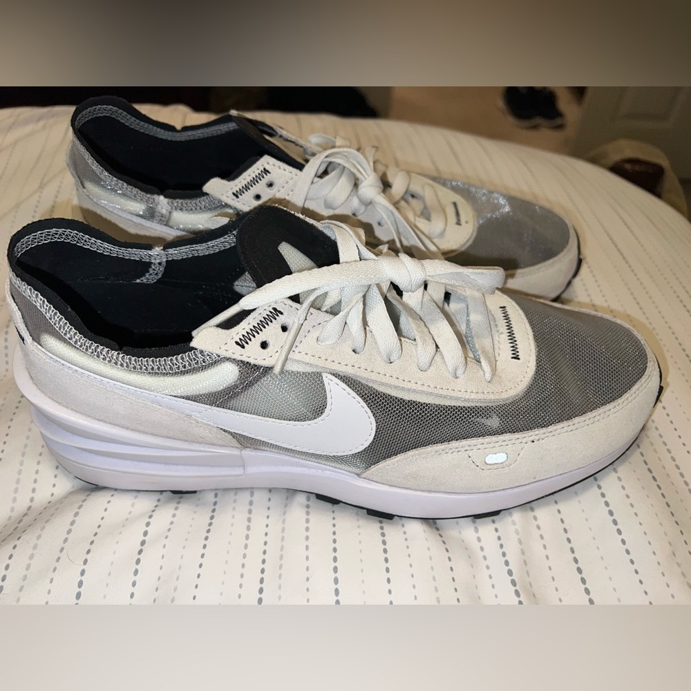 Nike waffle one